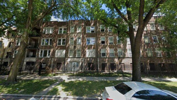 7549 s kingston ave, chicago, il 60649