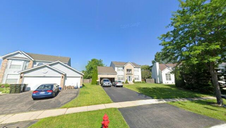 161 ferryville dr, lake in the hills, il 60156