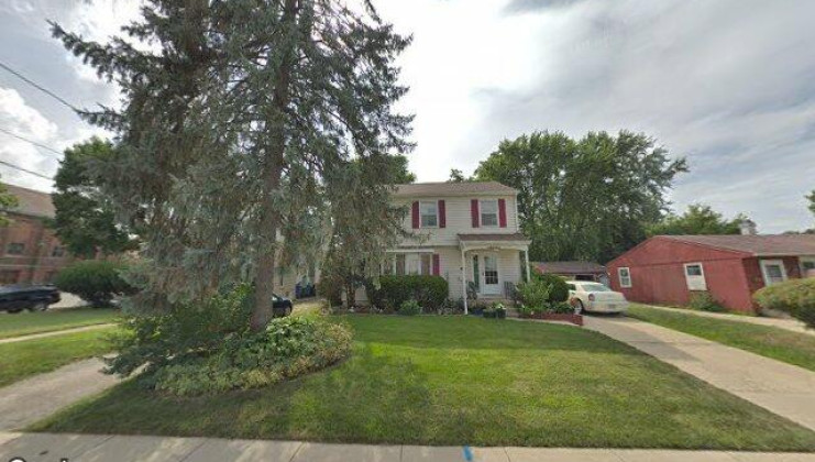 41 n grove st, carpentersville, il 60110