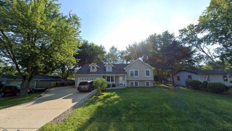 181 skyline dr, carpentersville, il 60110