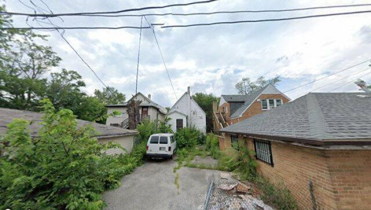 11107 s wentworth ave, chicago, il 60628
