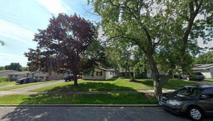 2731 adelaide ave, waukegan, il 60087