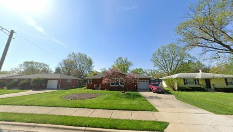 312 w state st, north aurora, il 60542