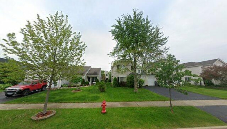 2450 summerwind ln, montgomery, il 60538