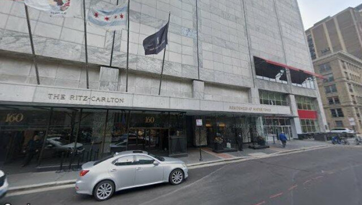 180 e pearson st unit 5201, chicago, il 60611