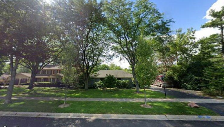 1208 hillside rd, northbrook, il 60062