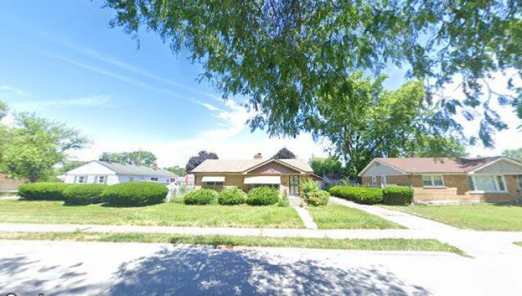 656 e 160th pl, south holland, il 60473