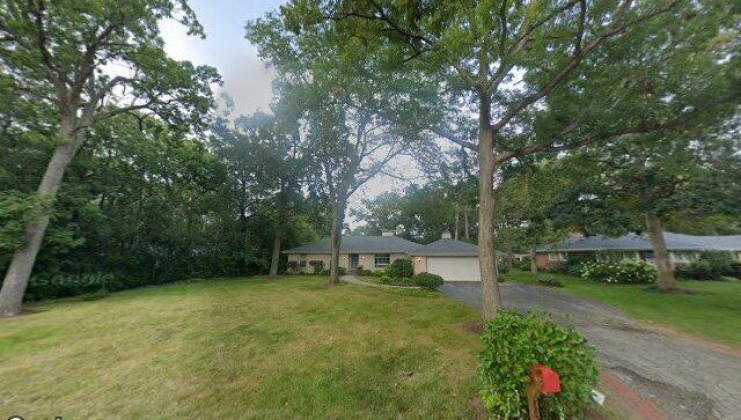 883 cherokee rd, lake forest, il 60045