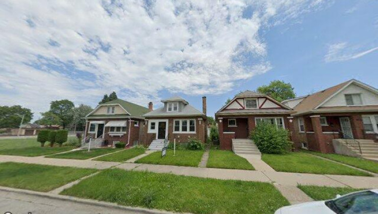 8917 s elizabeth st, chicago, il 60620