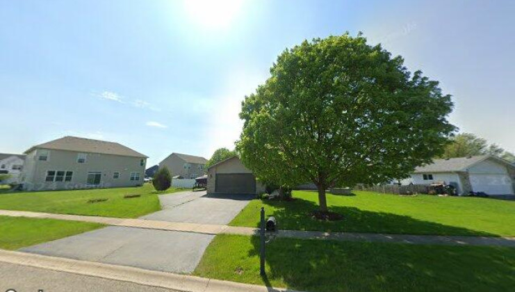 807 cougar ln, oswego, il 60543