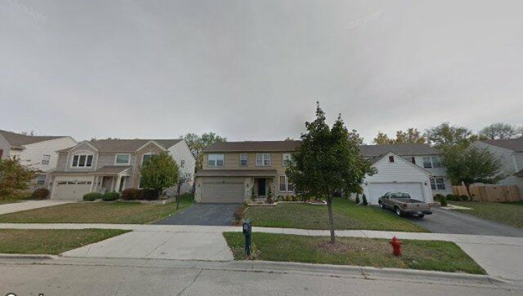 437 s collins st, south elgin, il 60177