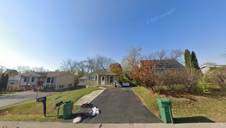 1220 woodridge dr, round lake beach, il 60073