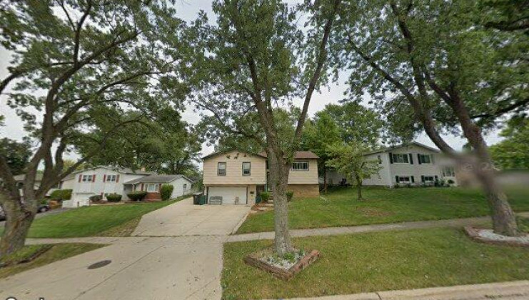 1379 terry rd, glendale heights, il 60139