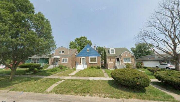 15915 lathrop ave, harvey, il 60426