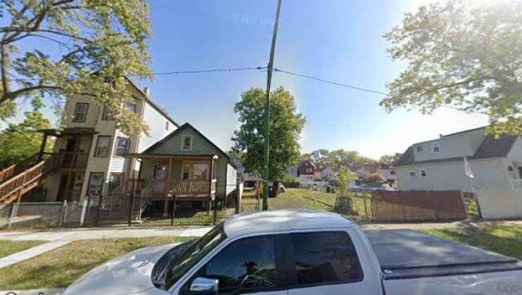 8513 s buffalo ave, chicago, il 60617