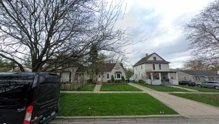 210 s fordham ave, aurora, il 60506