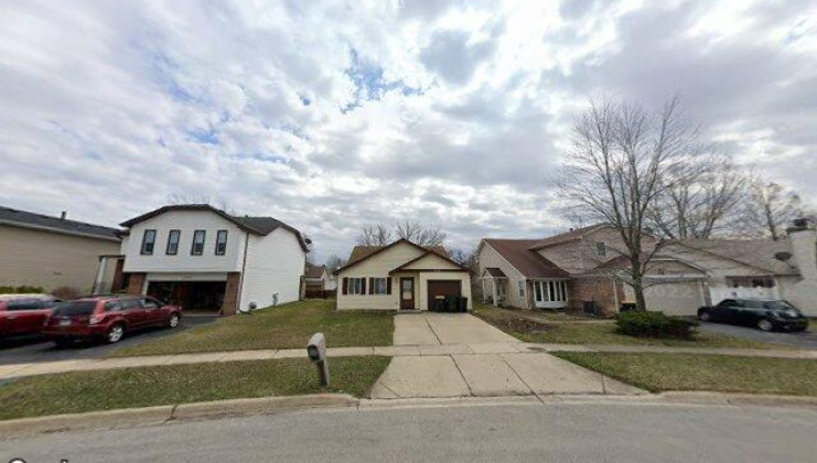 1316 chattanooga trl, carol stream, il 60188