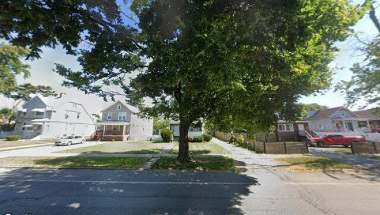9925 s beverly ave, chicago, il 60643
