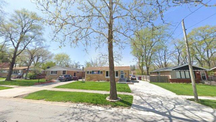 350 iris ln, chicago heights, il 60411