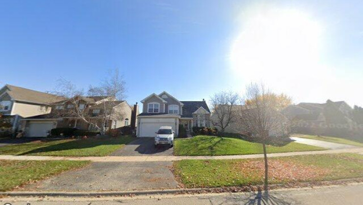 3120 brisbane dr, lake in the hills, il 60156