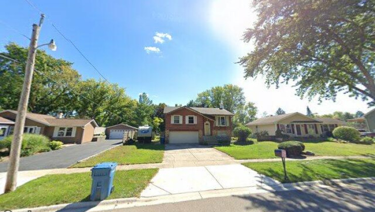 35w901 david dr, elgin, il 60123