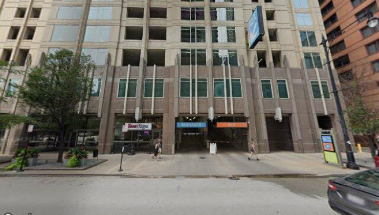 33 w ontario unit 57ab, chicago, il 60654