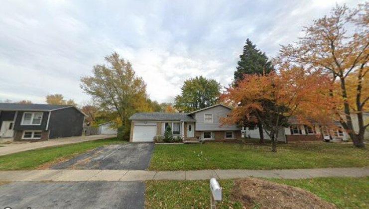 204 shady ln, bolingbrook, il 60440