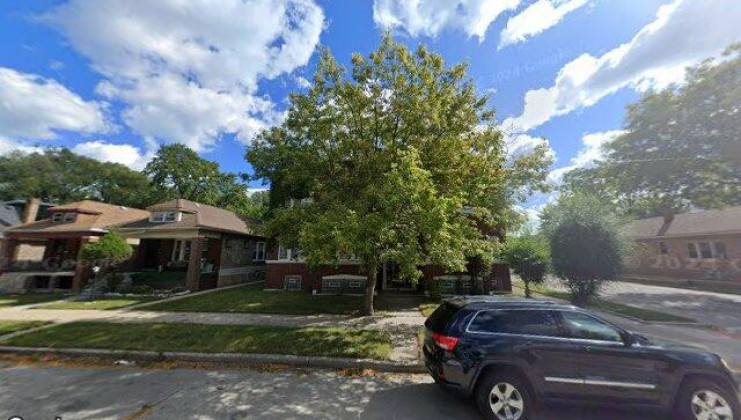 7357 s drexel ave, chicago, il 60619