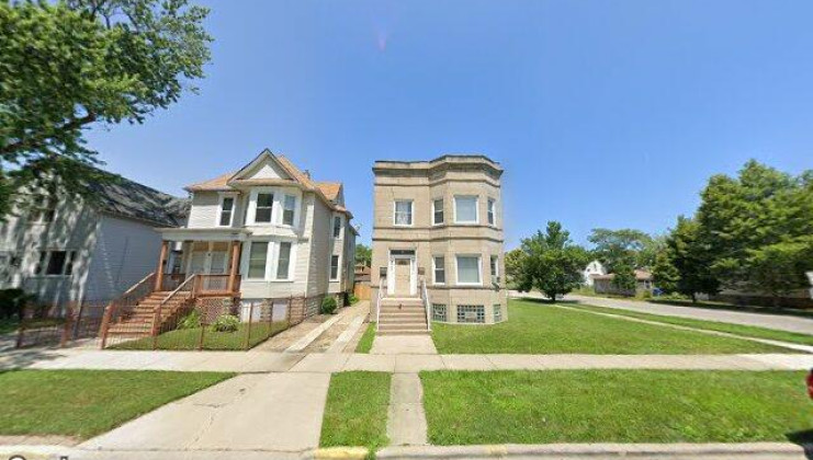 104 w 112th pl, chicago, il 60628