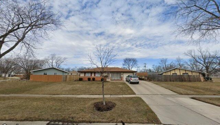 690 perry ln, hoffman estates, il 60169