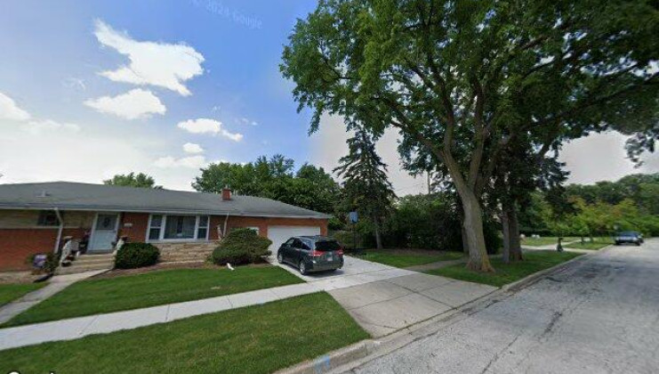 2612 forestview ave, brookfield, il 60513