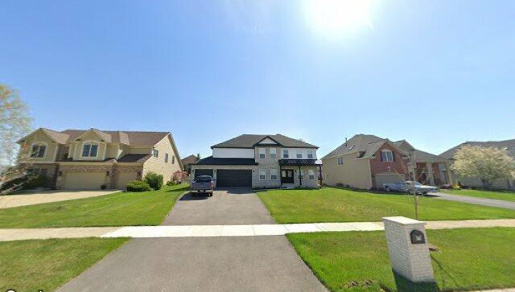 413 n sycamore ln, north aurora, il 60542