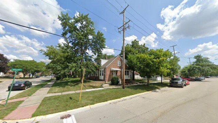4445 joliet ave, lyons, il 60534
