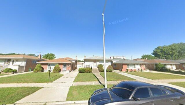 652 saginaw ave, calumet city, il 60409