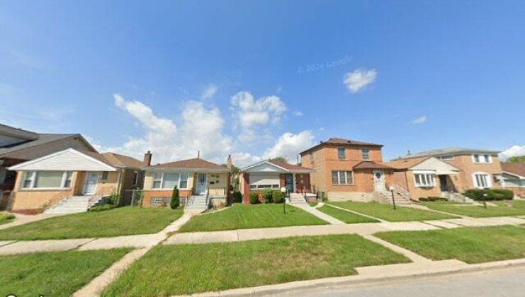 9734 s princeton ave, chicago, il 60628
