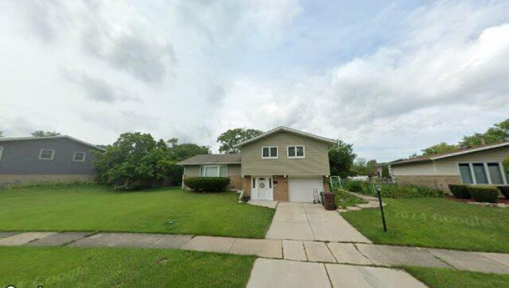 5700 la palm dr, oak forest, il 60452