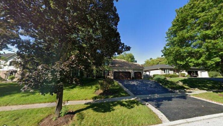 490 bristol way, cary, il 60013