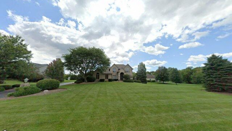 10708 red hawk ln, spring grove, il 60081