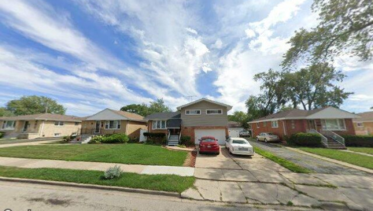 5709 w maple ave, berkeley, il 60163