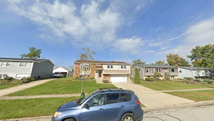 7814 dalewood pkwy, woodridge, il 60517