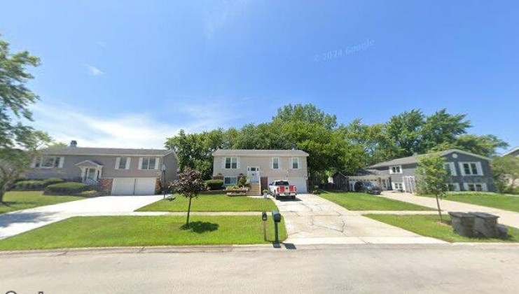 19952 s pine hill rd, frankfort, il 60423