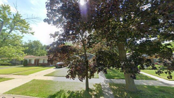 1368 balmoral ave, calumet city, il 60409