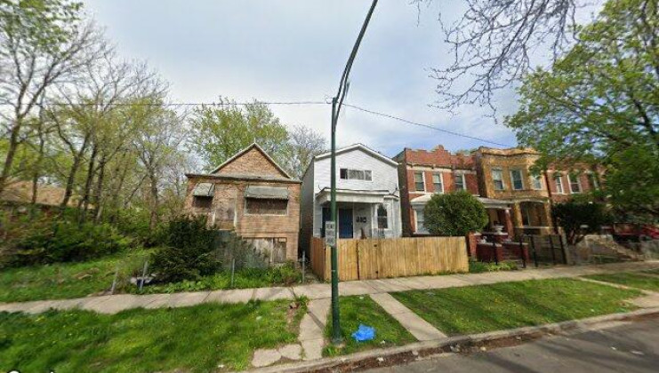 5747 s bishop st, chicago, il 60636