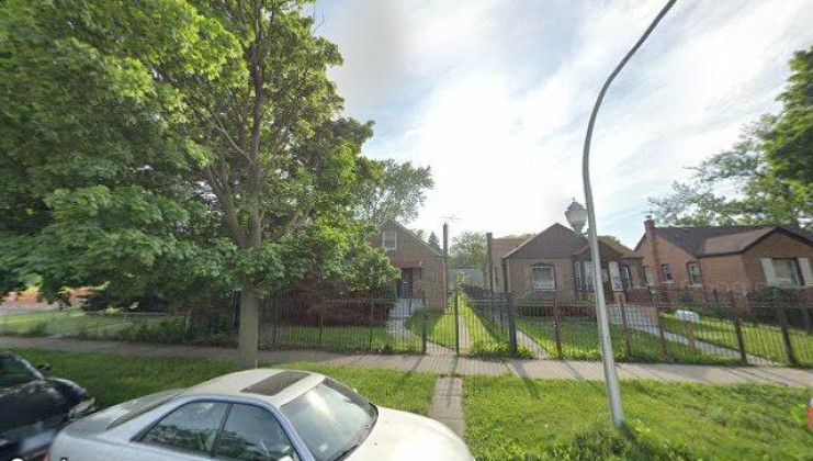 9640 s university ave; 9035 s oglesby ave, chicago, il 60628