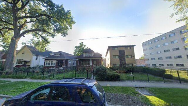 9220 s dauphin ave, chicago, il 60619