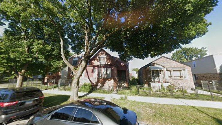 9207 s ellis ave, chicago, il 60619