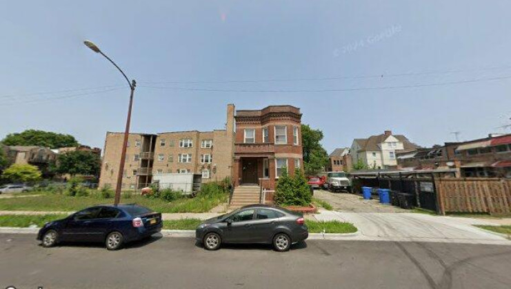 1910 e 73rd st, chicago, il 60649