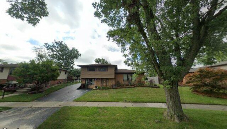 5909 condado dr, oak forest, il 60452