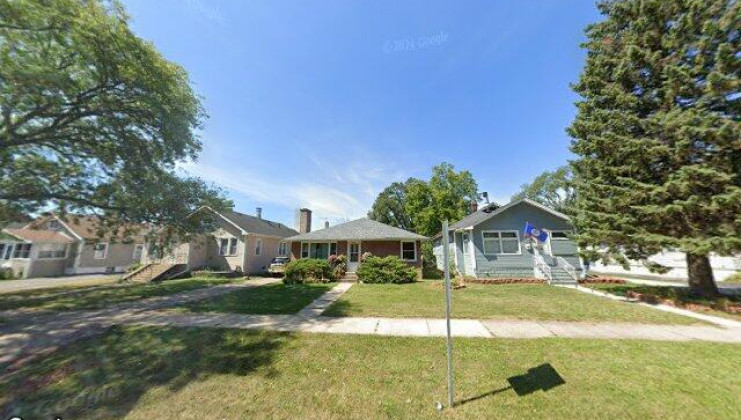 302 n jackson st, waukegan, il 60085