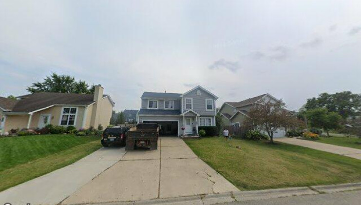 482 n colony dr, round lake park, il 60073